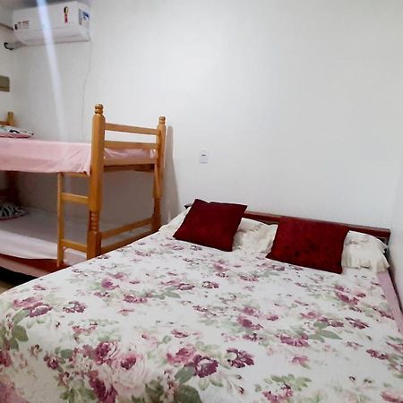 Kitnet S2 Em Torres-Rs - Na Mais Bela Praia Gaucha - Cozinha - Banheiro - Ar Condicionado - Tv Smart 32' - Wi-Fi - Estacionamento - Anfitria Superhost No Bnb エクステリア 写真