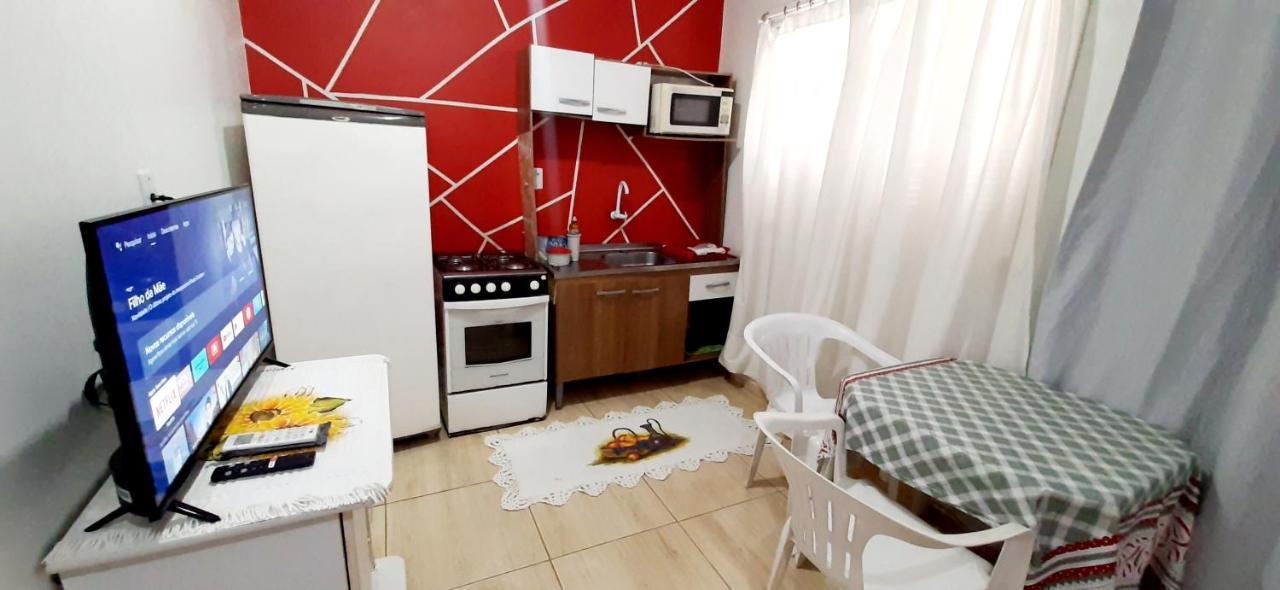 Kitnet S2 Em Torres-Rs - Na Mais Bela Praia Gaucha - Cozinha - Banheiro - Ar Condicionado - Tv Smart 32' - Wi-Fi - Estacionamento - Anfitria Superhost No Bnb エクステリア 写真