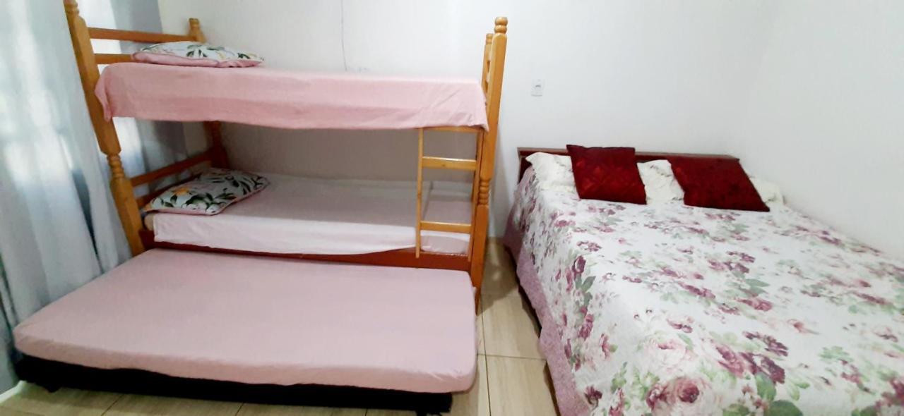 Kitnet S2 Em Torres-Rs - Na Mais Bela Praia Gaucha - Cozinha - Banheiro - Ar Condicionado - Tv Smart 32' - Wi-Fi - Estacionamento - Anfitria Superhost No Bnb エクステリア 写真
